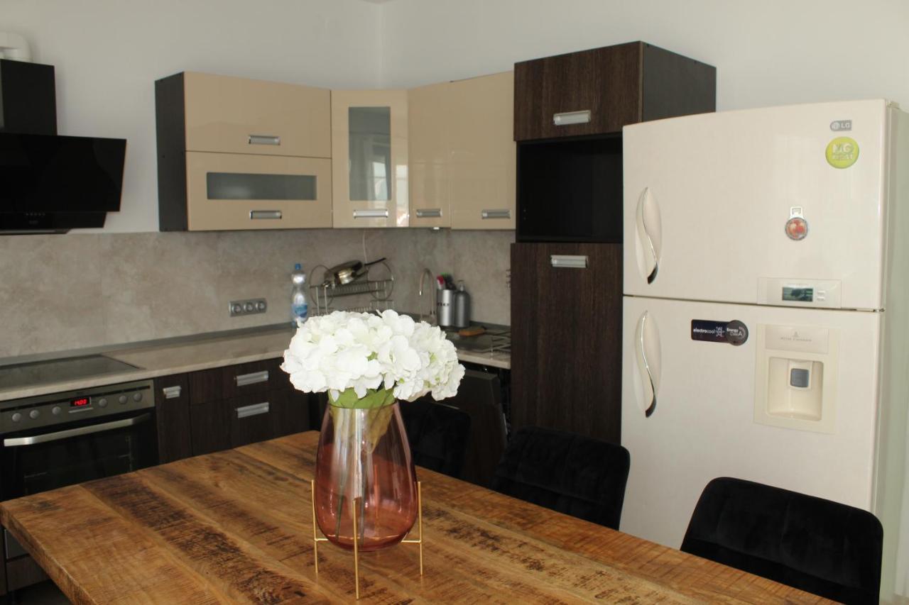 Sunny House Apartman Segedyn Zewnętrze zdjęcie
