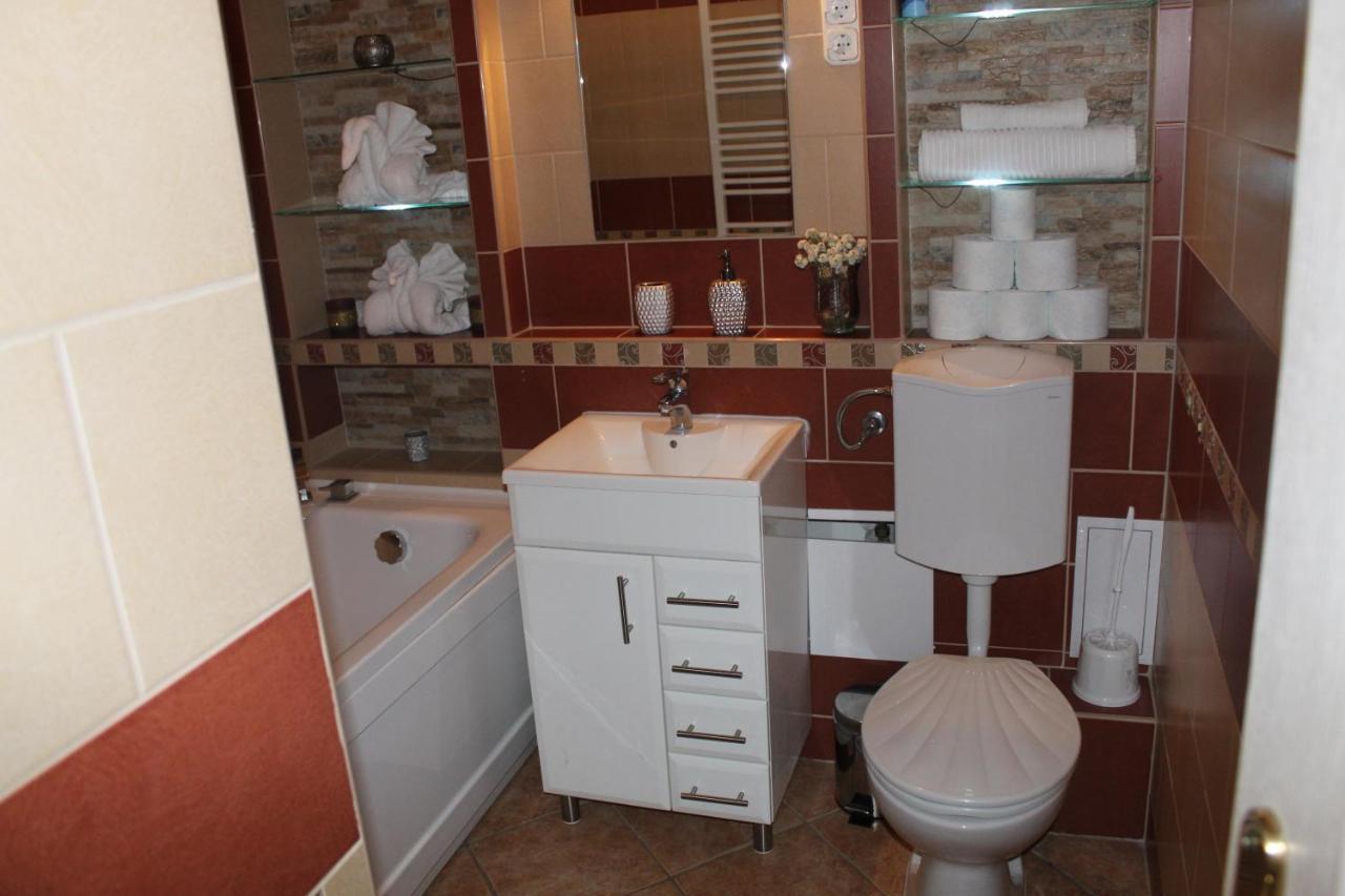 Sunny House Apartman Segedyn Zewnętrze zdjęcie