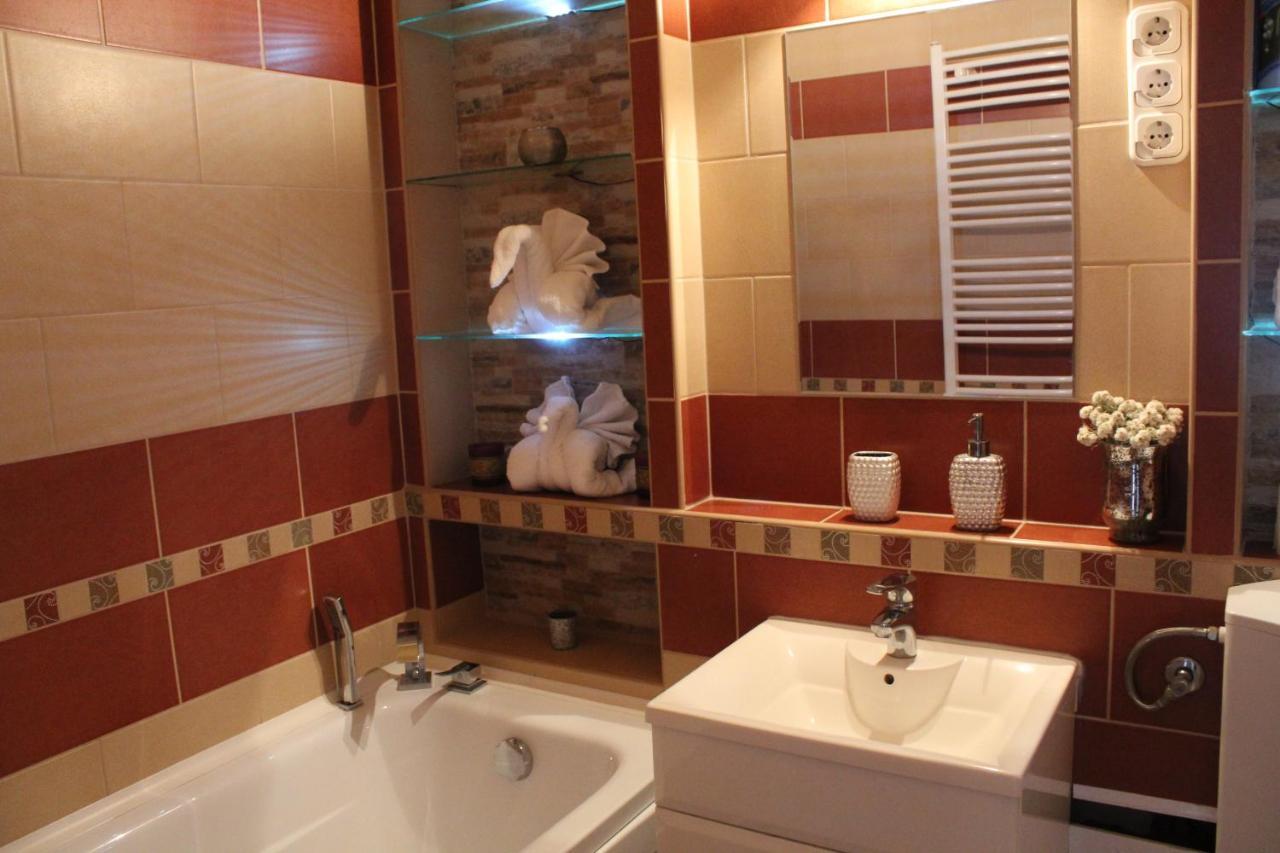 Sunny House Apartman Segedyn Zewnętrze zdjęcie