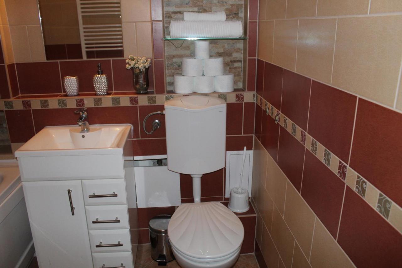 Sunny House Apartman Segedyn Zewnętrze zdjęcie