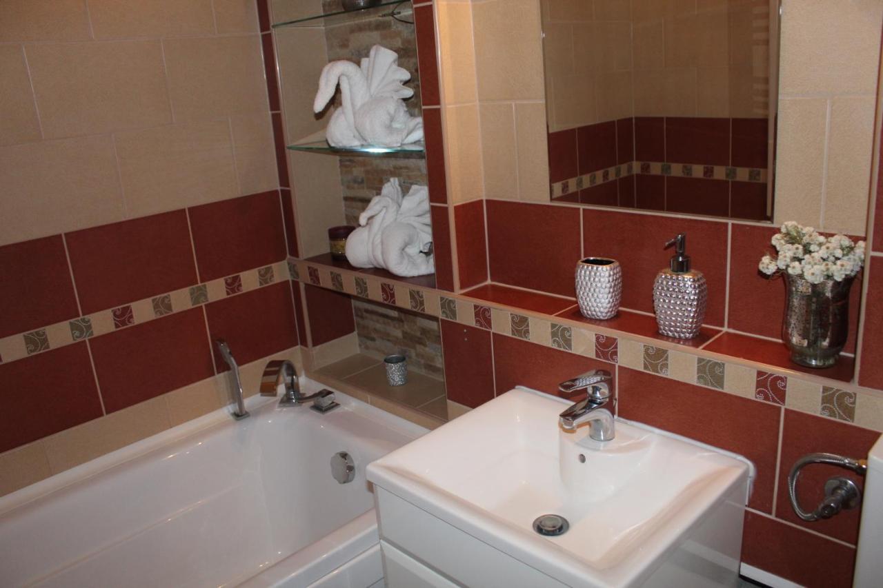 Sunny House Apartman Segedyn Zewnętrze zdjęcie